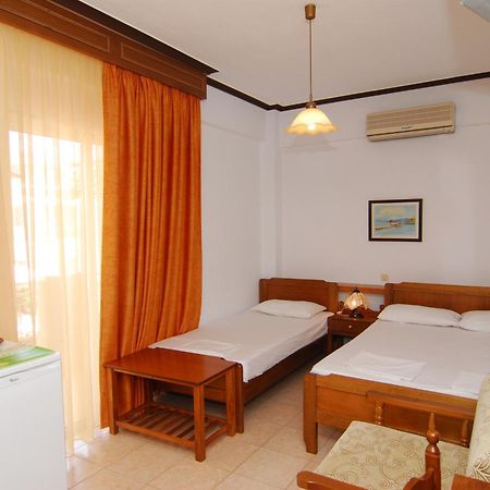 Paralía Hotel Venus מראה חיצוני תמונה
